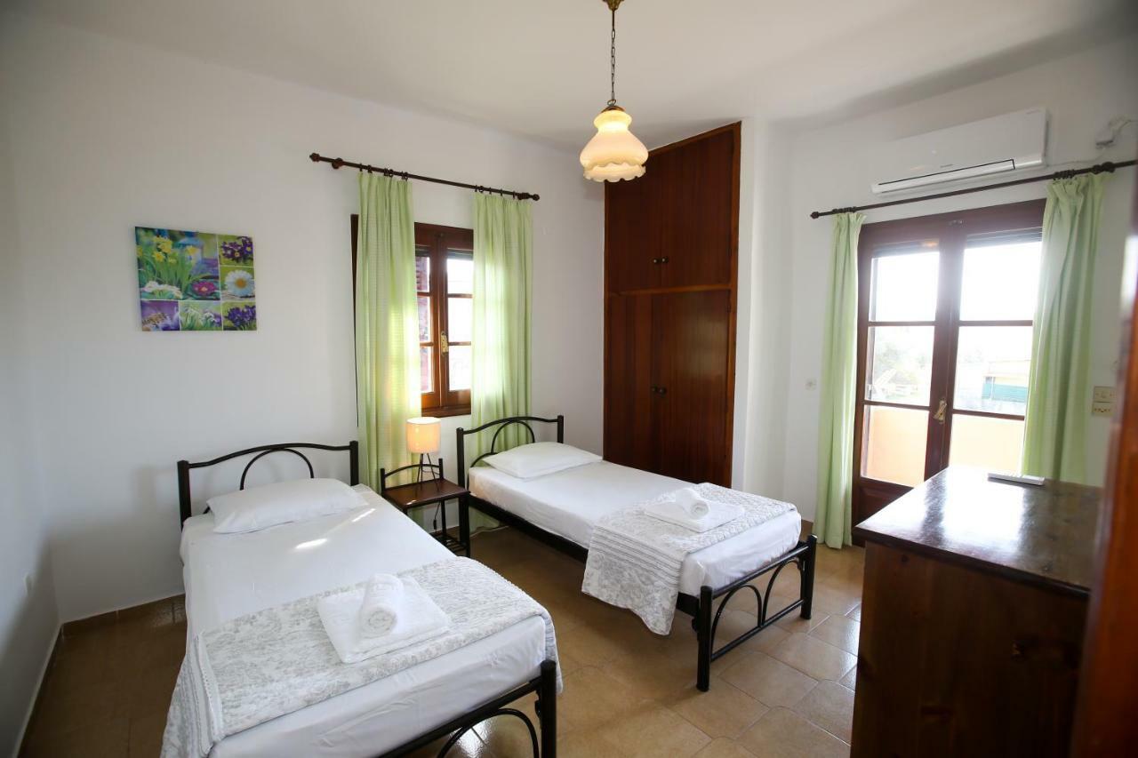 Yiouli Holiday Home Acharavi  Zewnętrze zdjęcie